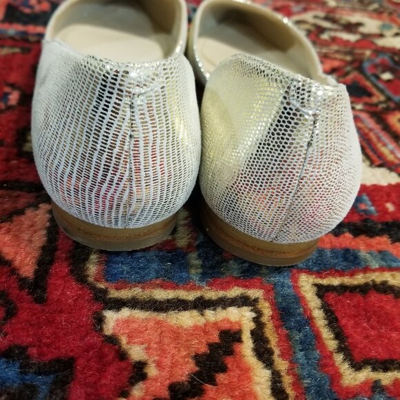 Marc Fisher LTD. Sunny 5 Slip On Leather d'Orsay Flats  Metallic Gold 7.5 M - Picture 6 of 14